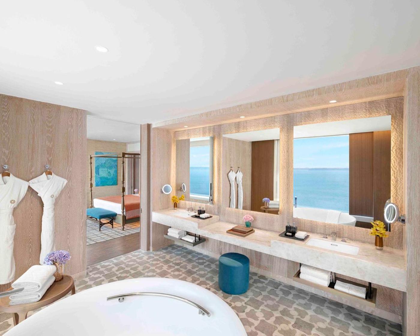 Taj Cidade De Goa Horizon, Goa Panaji Exterior foto Bathroom of a suite